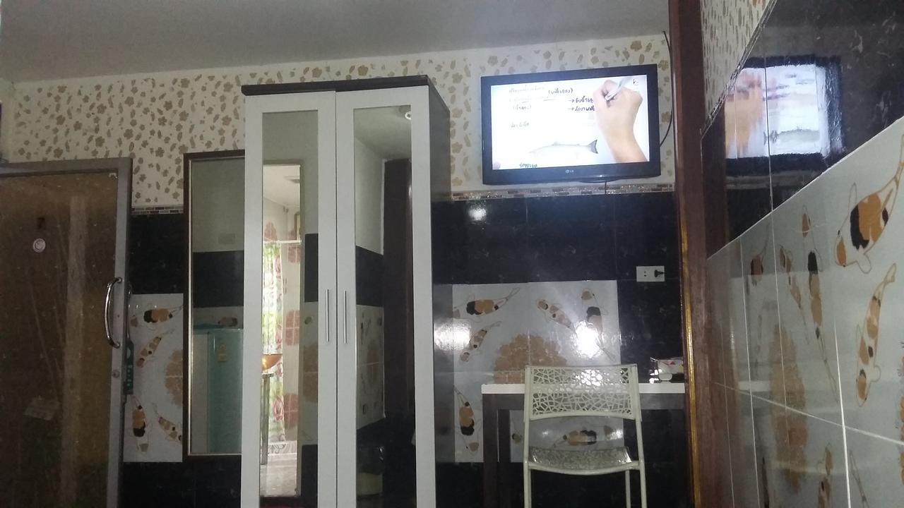 Jasmin Guest House Pattaya Buitenkant foto