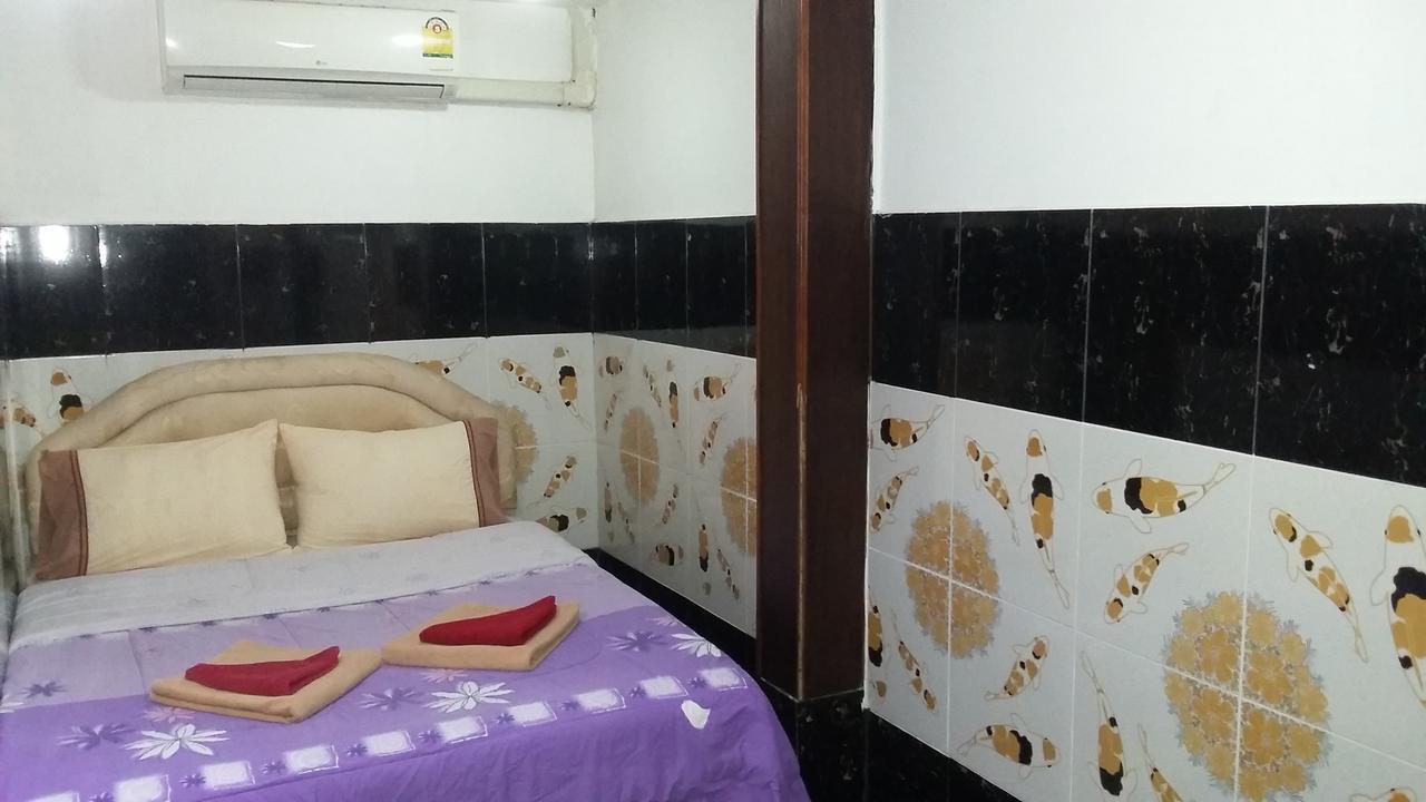 Jasmin Guest House Pattaya Buitenkant foto