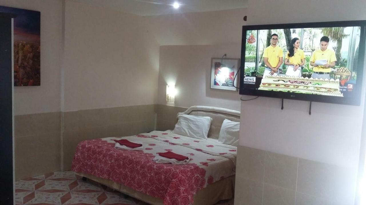 Jasmin Guest House Pattaya Buitenkant foto