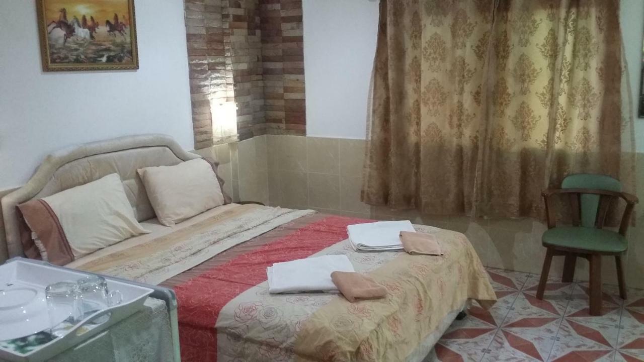 Jasmin Guest House Pattaya Buitenkant foto